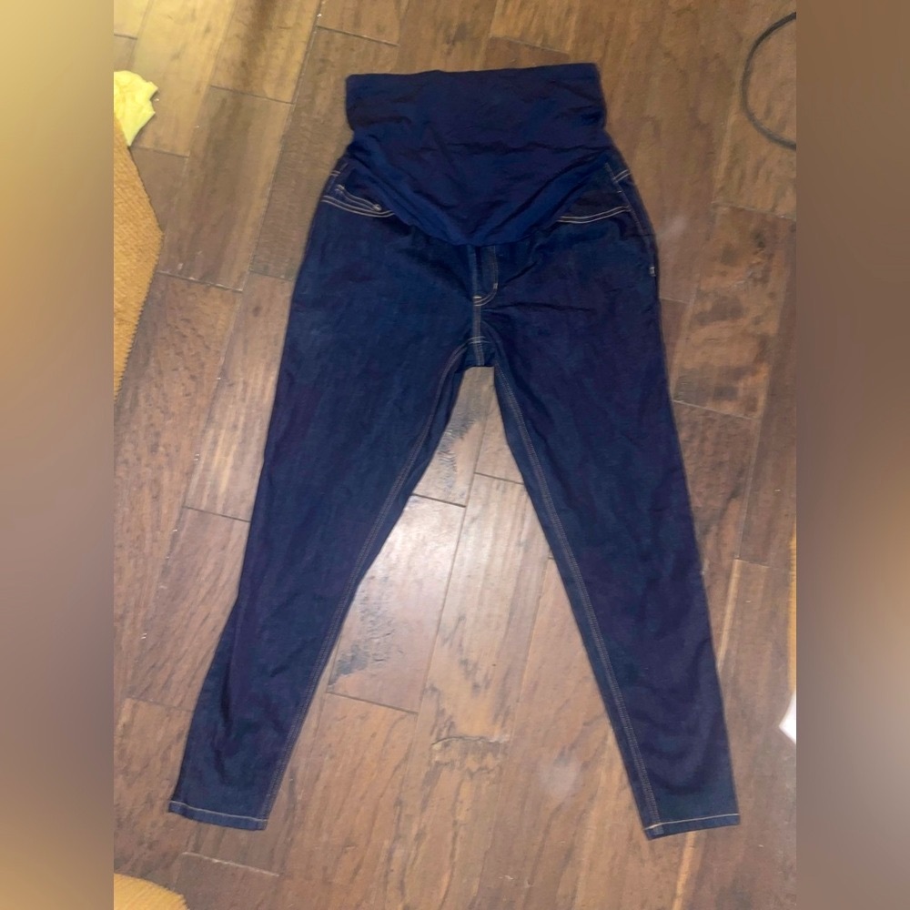 Time and Tru Women's Dark Blue Jeans